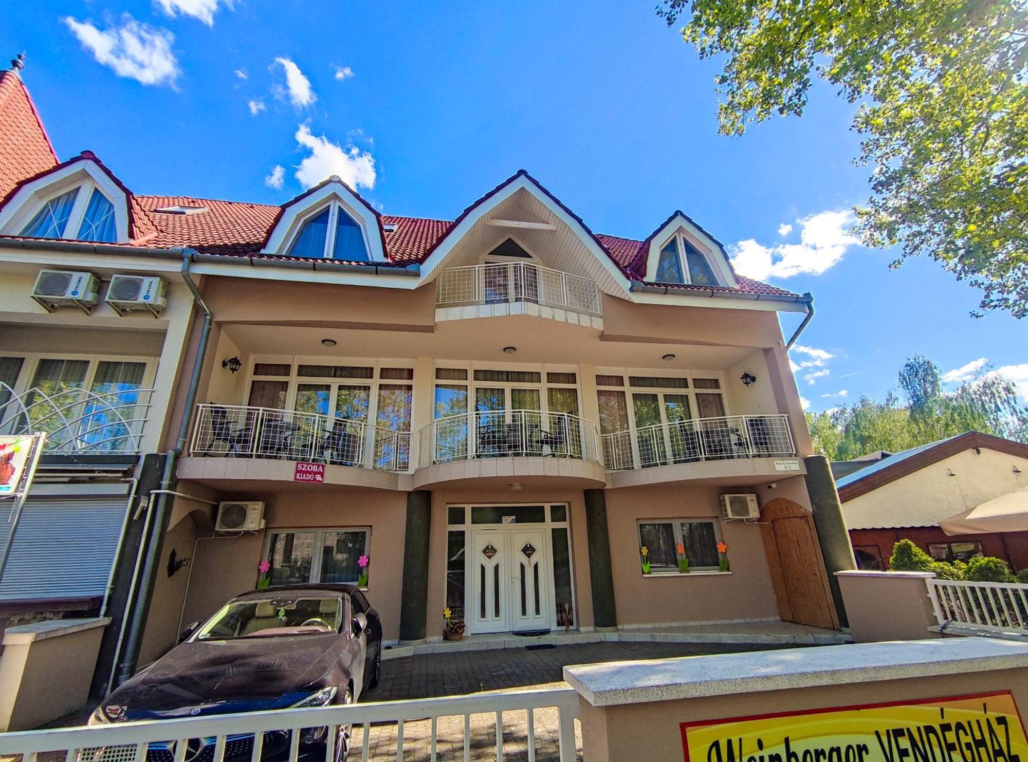 Weinberger Vendeghaz Hotel Zamardi Exterior photo